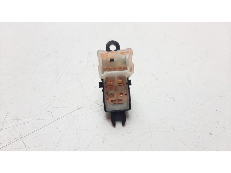 Recambio de mando elevalunas trasero izquierdo para renault kadjar 1.6 tce energy referencia OEM IAM 254119716R IAF880017 