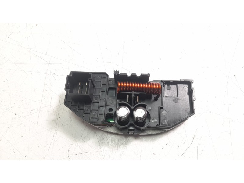 Recambio de resistencia calefaccion para audi a1 sportback (gba) referencia OEM IAM 5Q0907521A RSF840037HQ 