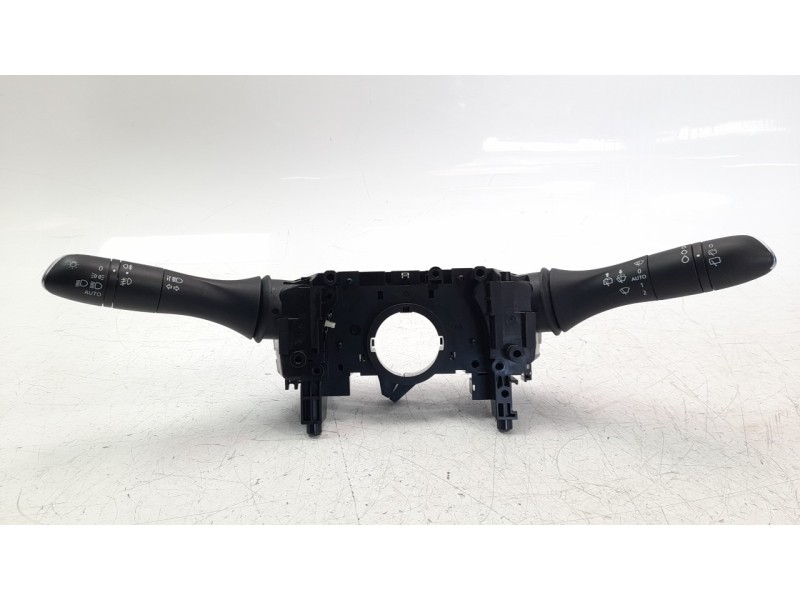 Recambio de mando multifuncion para renault kadjar 1.6 tce energy referencia OEM IAM 255678341R  