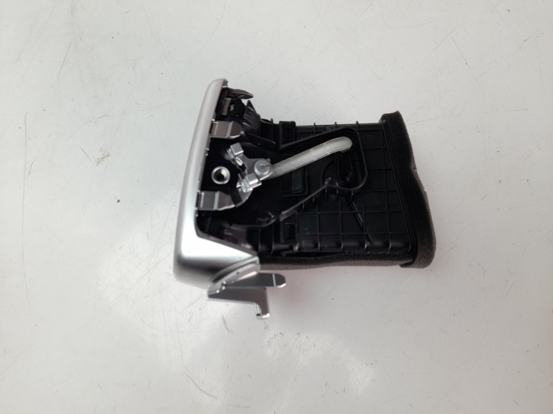 Recambio de rejilla aireadora para kia sportage drive 2wd referencia OEM IAM 9780F1AB0SA1  