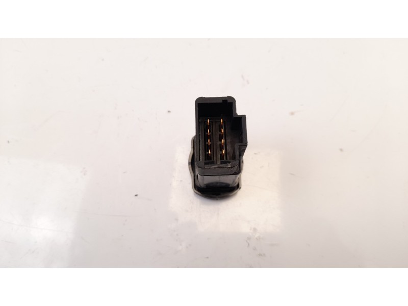 Recambio de warning para dacia duster 1.5 dci diesel fap cat referencia OEM IAM 8200446717  