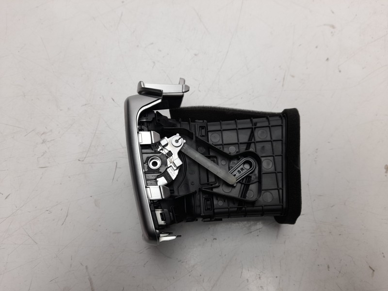 Recambio de rejilla aireadora para kia sportage drive 2wd referencia OEM IAM 97490F1AB0SA1  