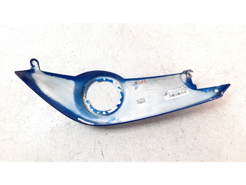 Recambio de moldura para bmw f 800 r 800 r referencia OEM IAM 46637719389  