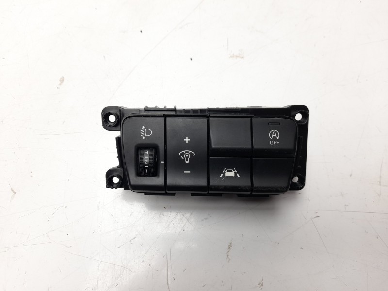 Recambio de interruptor para kia sportage drive 2wd referencia OEM IAM 93700F1AY0  