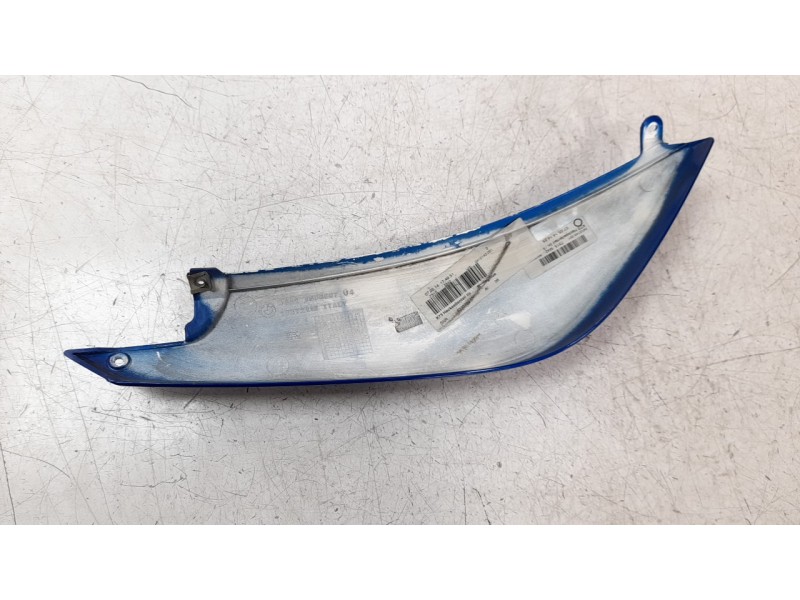 Recambio de moldura para bmw f 800 r 800 r referencia OEM IAM 46637719389  
