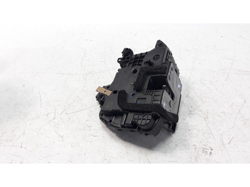 Recambio de cerradura puerta trasera izquierda para renault captur 1.5 dci diesel fap referencia OEM IAM 805034742R  