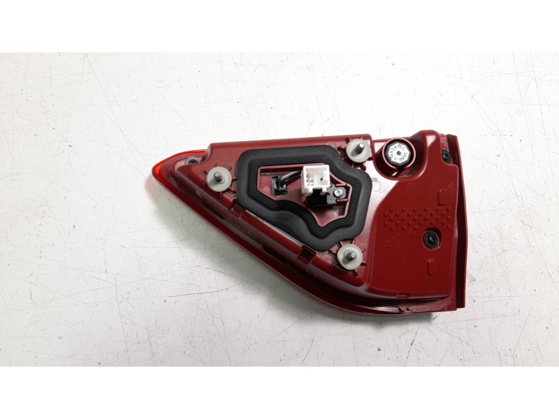 Recambio de piloto trasero izquierdo interior para kia stonic (ybcuv) business referencia OEM IAM 92403H8  