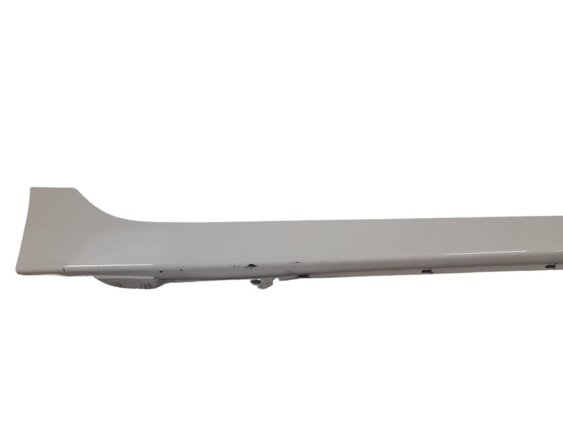 Recambio de estribos laterales para bmw serie 2 active tourer (u06) 225 e xdrive referencia OEM IAM 51778739116  