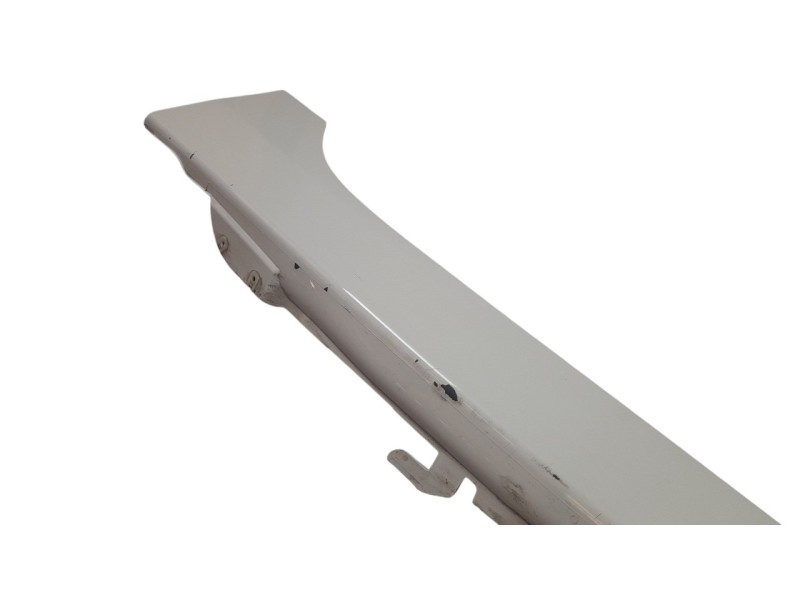 Recambio de estribos laterales para bmw serie 2 active tourer (u06) 225 e xdrive referencia OEM IAM 51778739116  