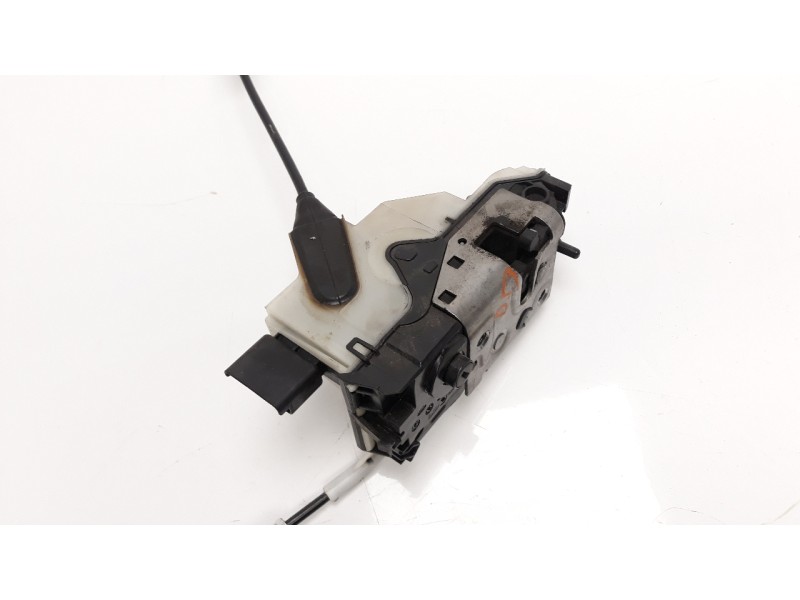 Recambio de cerradura puerta delantera derecha para peugeot 208 1.2 16v vti referencia OEM IAM 9812500780  