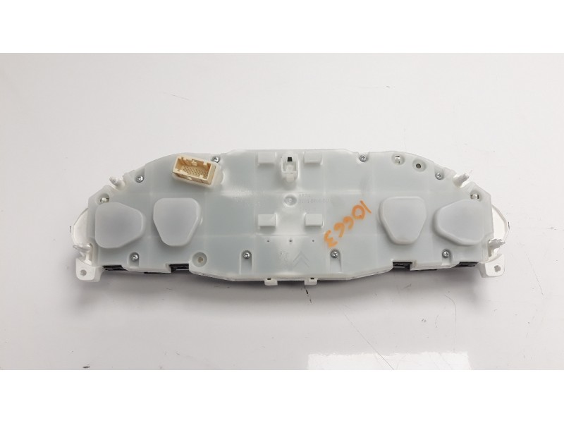 Recambio de cuadro instrumentos para peugeot 208 1.2 16v vti referencia OEM IAM 9825986180  