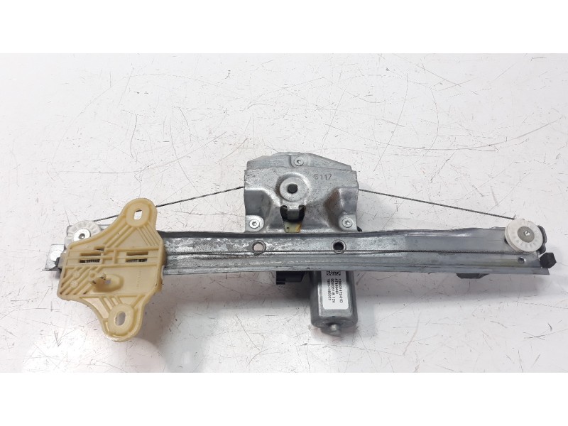 Recambio de elevalunas trasero izquierdo para renault captur 1.5 dci diesel fap referencia OEM IAM 827012973R 106199719 