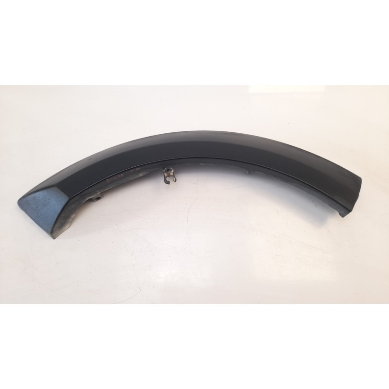 Recambio de aletin trasero derecho para land rover discovery 2.7 td v6 cat referencia OEM IAM DFK00004  