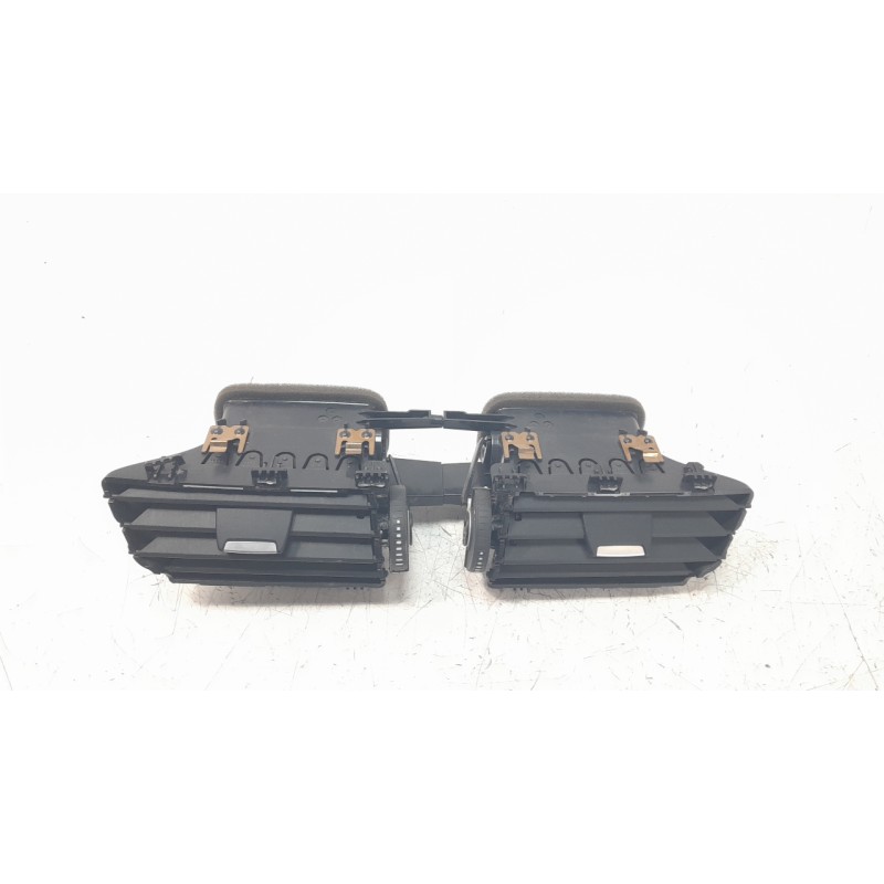 Recambio de rejilla aireadora para bmw serie 2 active tourer (f45) 1.5 12v turbodiesel referencia OEM IAM 64229262955  