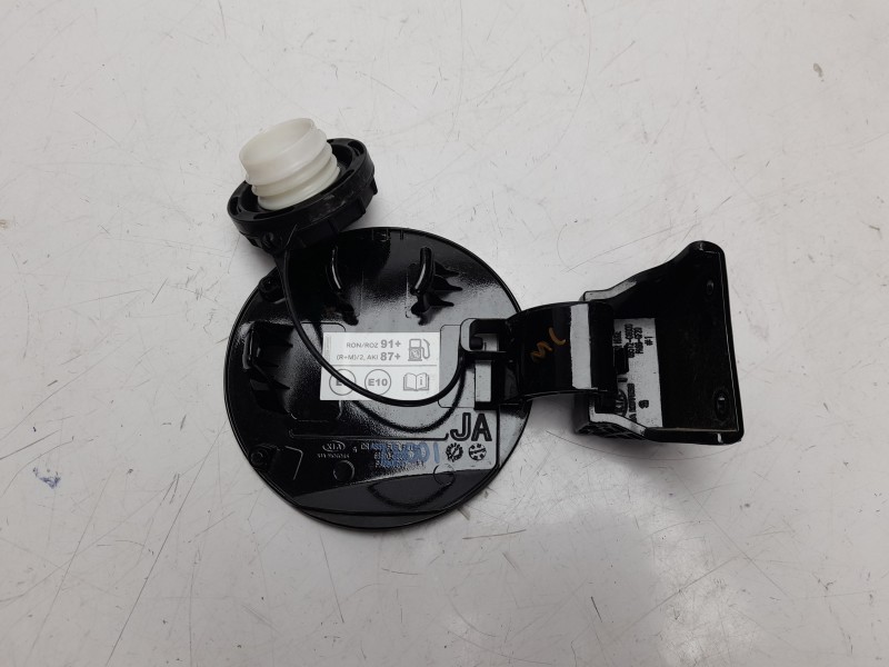 Recambio de tapa exterior combustible para kia picanto (ja) concept referencia OEM IAM 31038M6000  