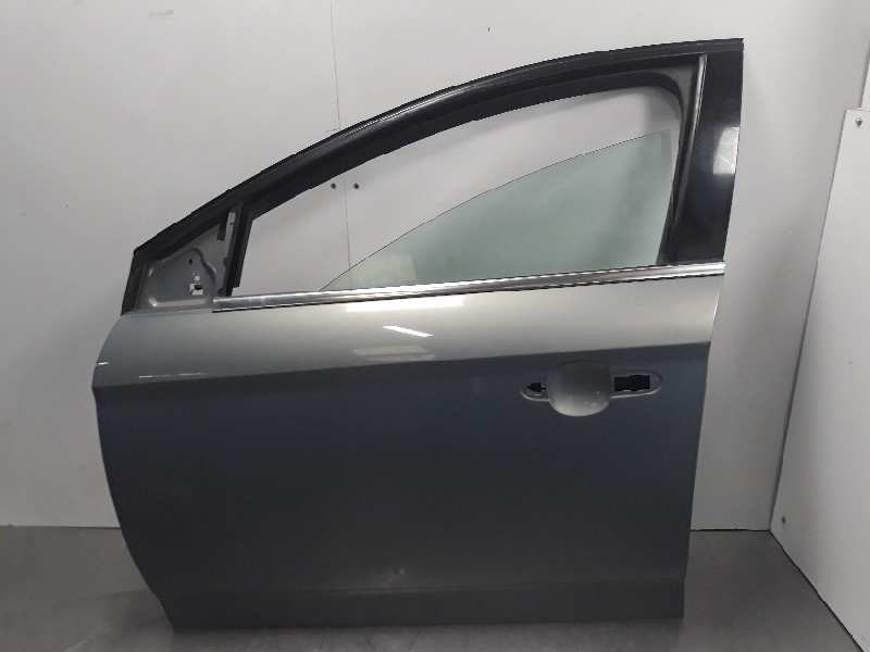 Recambio de puerta delantera izquierda para ford mondeo ber. (ca2) ghia referencia OEM IAM 1778162  