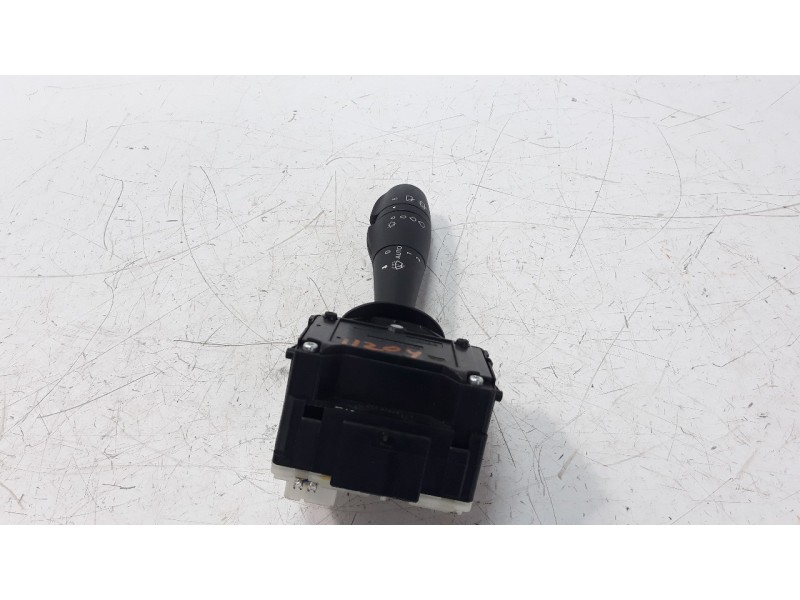 Recambio de mando limpia para renault captur 1.5 dci diesel fap referencia OEM IAM 8201168016  