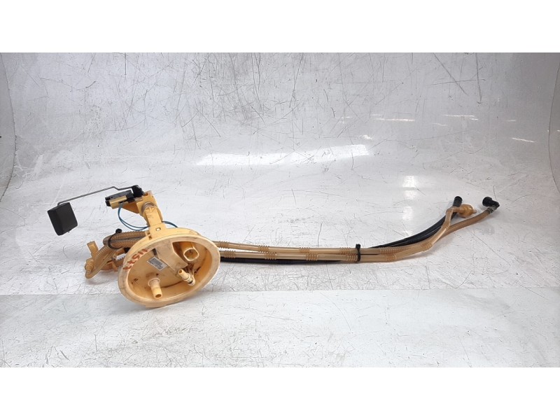 Recambio de bomba combustible para bmw serie 3 berlina (e90) 318d referencia OEM IAM 16117190946  