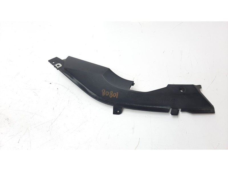 Recambio de moldura para bmw c 600 sport referencia OEM IAM 46637724884  