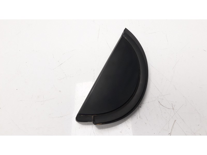 Recambio de moldura para peugeot 208 1.2 16v vti referencia OEM IAM 9674720277G  