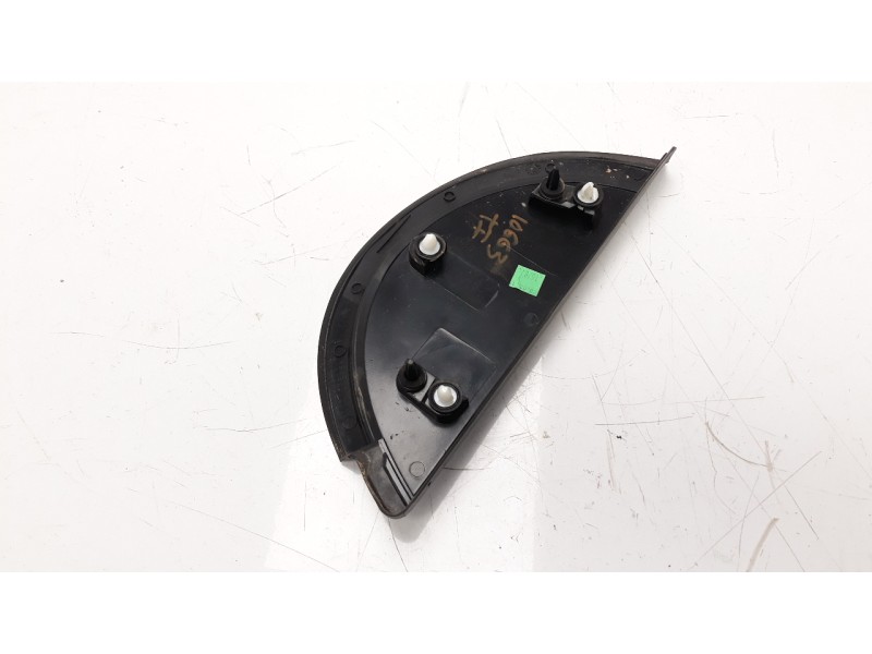 Recambio de moldura para peugeot 208 1.2 16v vti referencia OEM IAM 9674720277G  