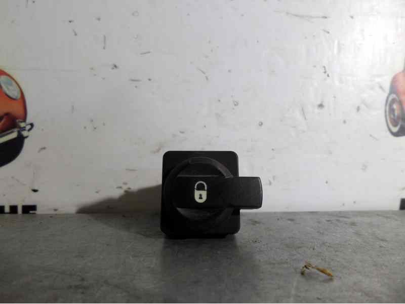 Recambio de interruptor para citroen c4 berlina collection referencia OEM IAM 96476626XT  