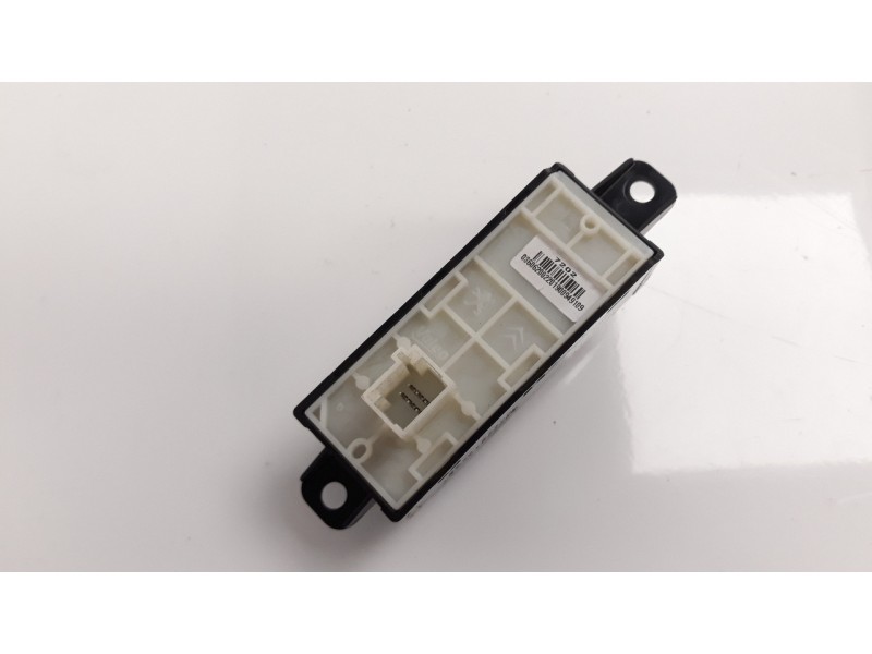 Recambio de interruptor para peugeot 208 1.2 16v vti referencia OEM IAM 98097243XU  