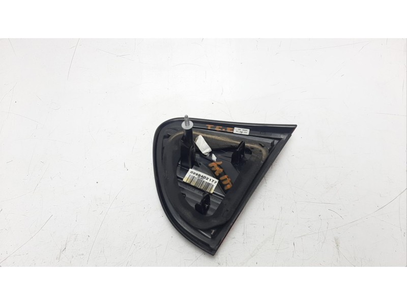 Recambio de piloto trasero izquierdo interior para renault captur 1.5 dci diesel fap referencia OEM IAM 265554078R  