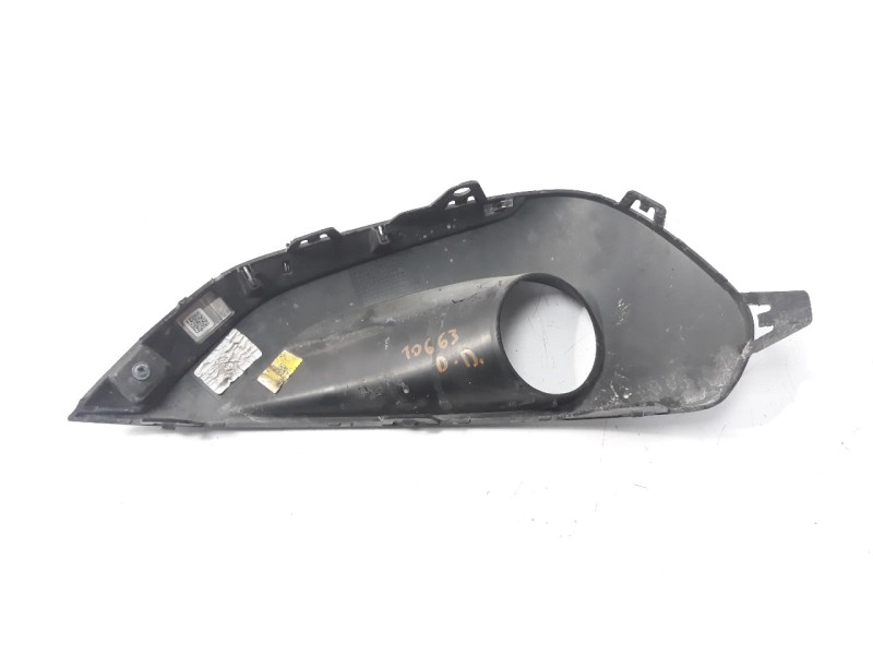 Recambio de rejilla paragolpes derecha para peugeot 208 1.2 16v vti referencia OEM IAM 9810738177 107175003 