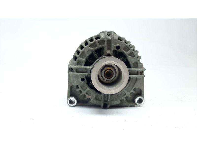 Recambio de alternador para opel meriva 1.6 16v referencia OEM IAM 55556067 ALF520301 A10044