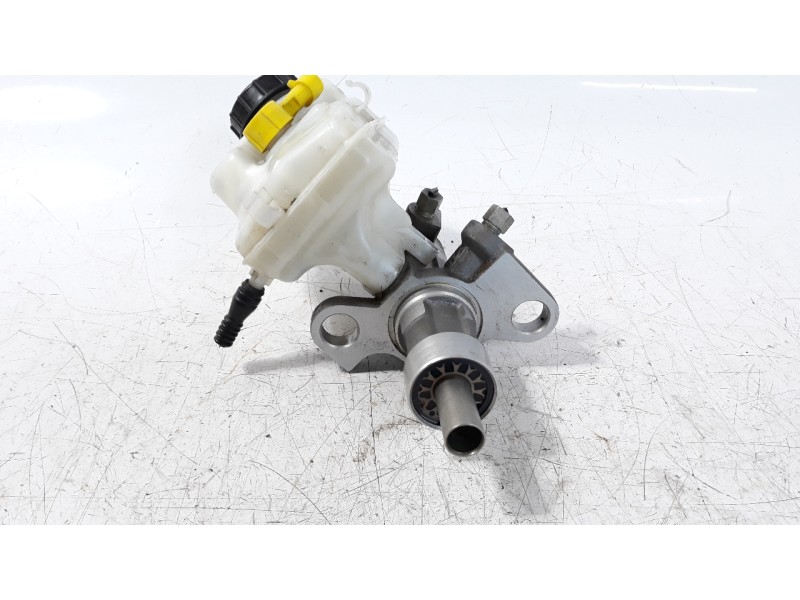 Recambio de bomba freno para opel astra j lim. 1.6 cdti dpf referencia OEM IAM 84102409  