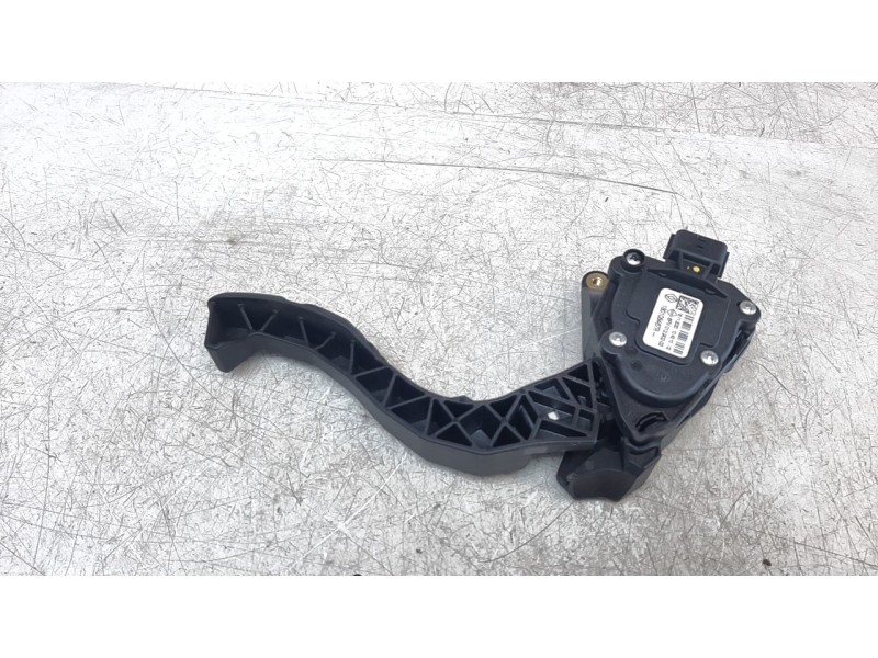 Recambio de potenciometro pedal para dacia duster ii prestige referencia OEM IAM 180108467R  
