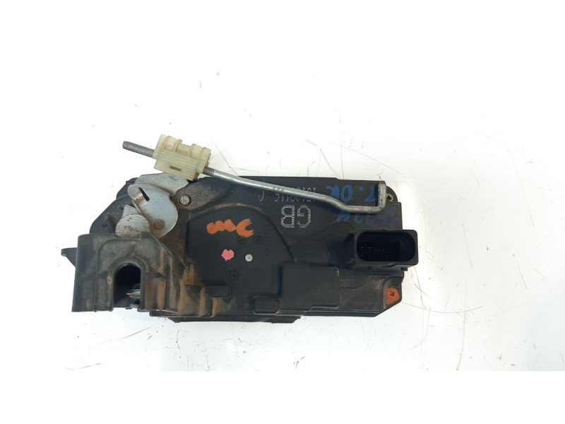 Recambio de cerradura puerta trasera derecha para opel astra h ber. 1.7 16v cdti referencia OEM IAM 13210739  