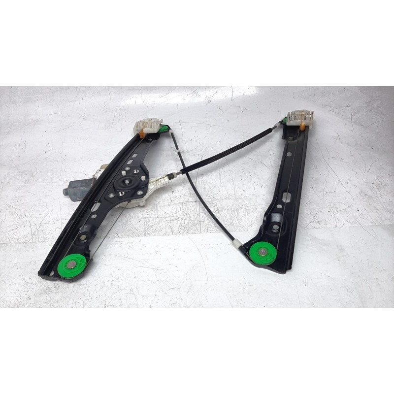 Recambio de elevalunas delantero izquierdo para bmw serie 3 berlina (e90) 318d referencia OEM IAM 51337140587 106061419 111413