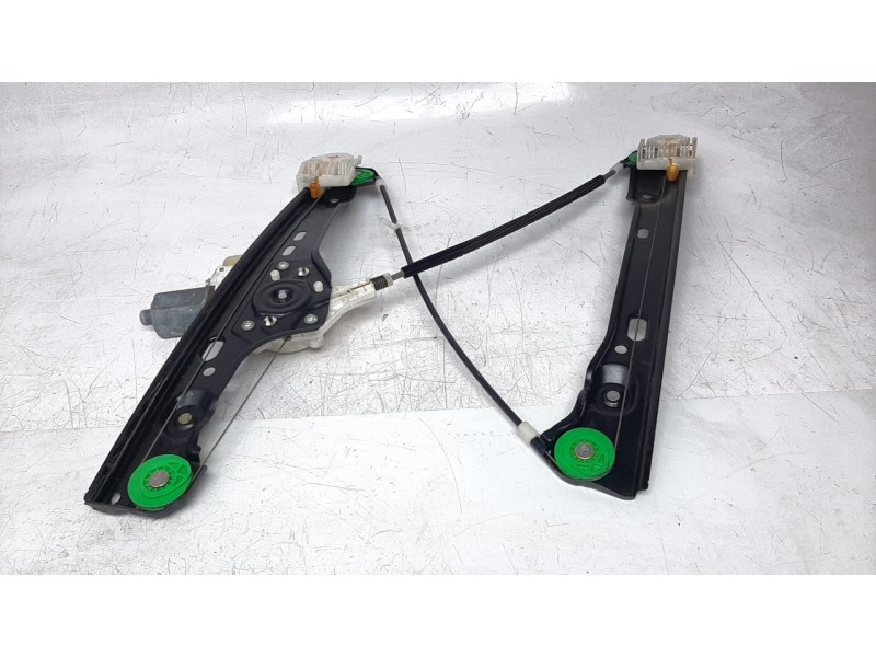 Recambio de elevalunas delantero izquierdo para bmw serie 3 berlina (e90) 318d referencia OEM IAM 51337140587 106061419 111413