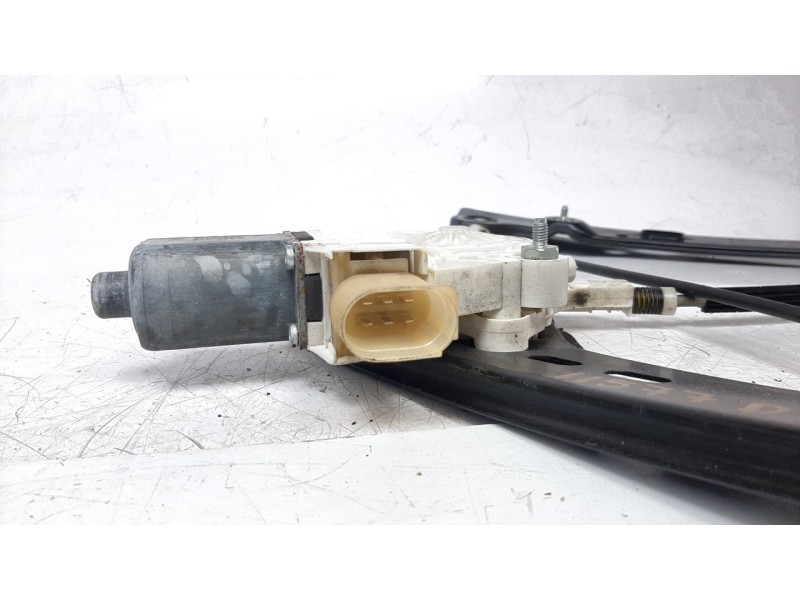 Recambio de elevalunas delantero izquierdo para bmw serie 3 berlina (e90) 318d referencia OEM IAM 51337140587 106061419 111413