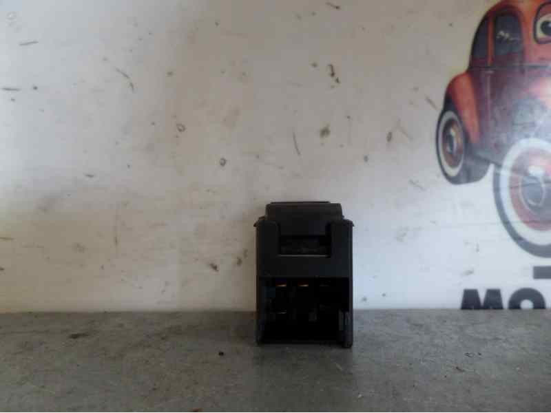 Recambio de mando elevalunas trasero derecho para volkswagen golf iv variant (1j5) conceptline referencia OEM IAM 3B0959855BFKZ 