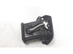 Recambio de rejilla aireadora para kia rio (yb) 1.2 cat referencia OEM IAM 9748H8000   2