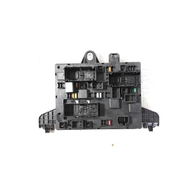 Recambio de caja reles / fusibles para opel astra j lim. 1.6 cdti dpf referencia OEM IAM 365927271  