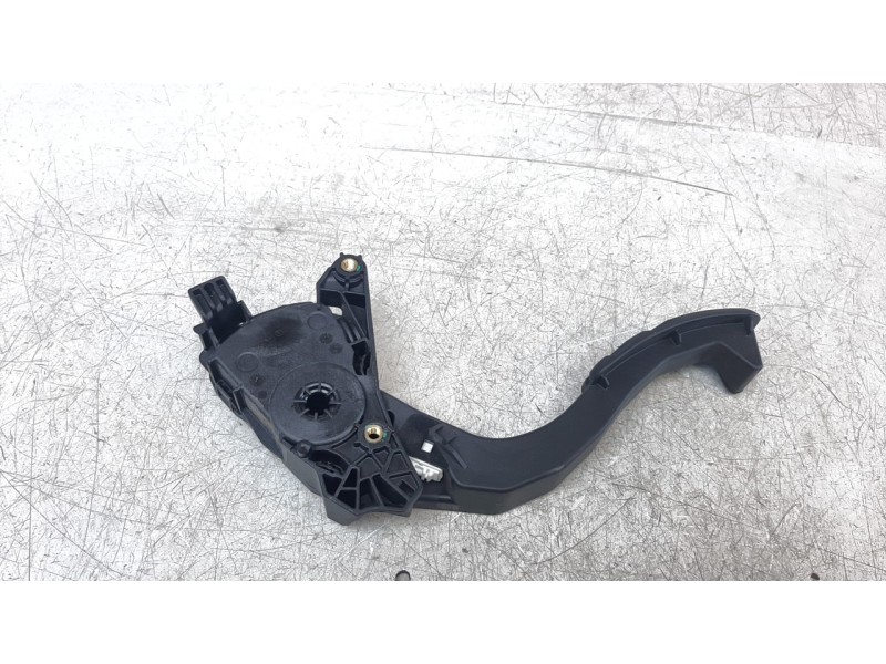 Recambio de potenciometro pedal para dacia duster ii prestige referencia OEM IAM 180108467R  