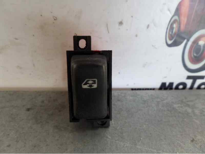 Recambio de mando elevalunas trasero derecho para renault laguna (b56) referencia OEM IAM   