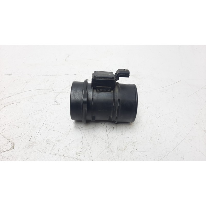 Recambio de caudalimetro para renault megane iii berlina 5 p 1.5 dci diesel fap referencia OEM IAM 8200682558 H8200702517 5WK970