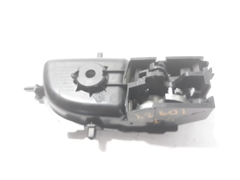 Recambio de maneta interior delantera izquierda para toyota yaris referencia OEM IAM 92057A1  
