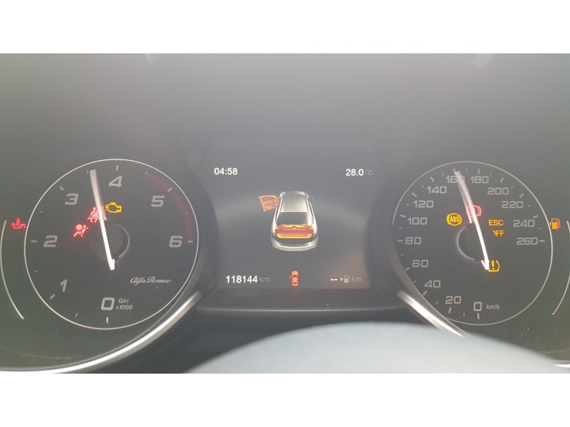 alfa romeo giulia (952) del año 2016