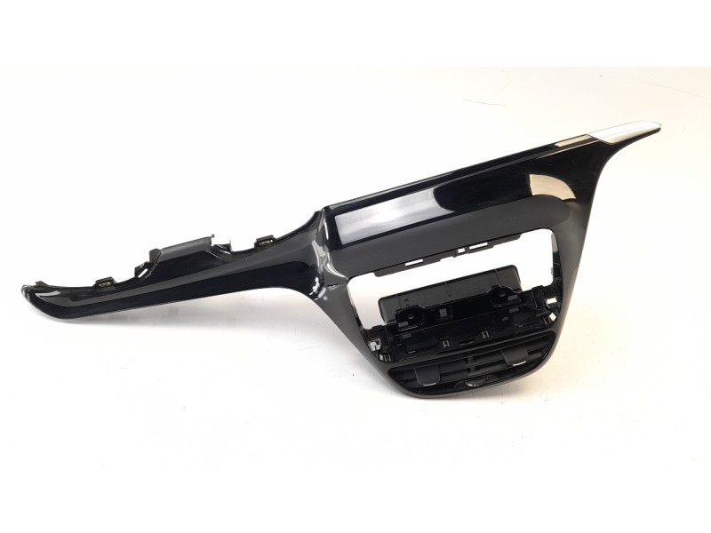 Recambio de rejilla aireadora para peugeot 208 1.2 12v e-thp / puretech referencia OEM IAM 9673830077  