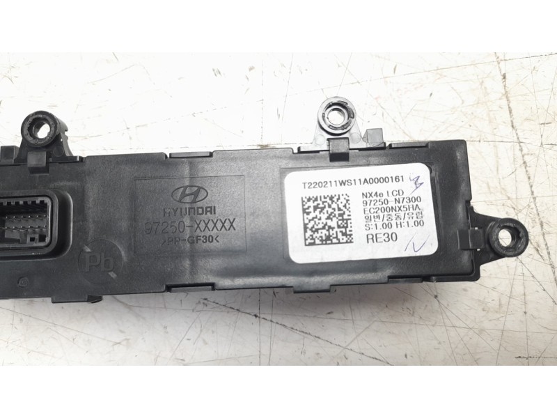 Recambio de pantalla multifuncion para hyundai tucson (nx) maxx 2wd referencia OEM IAM 97250N7300  