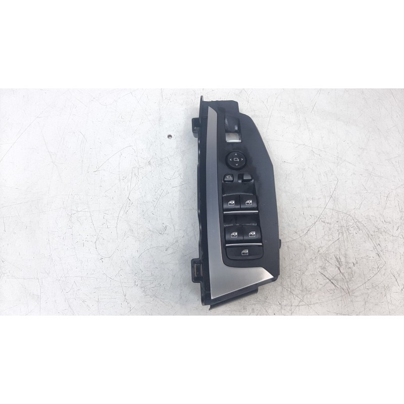 Recambio de mando elevalunas delantero izquierdo para bmw serie x3 (g01) xdrive 20d referencia OEM IAM 61316832729  EWSBM152