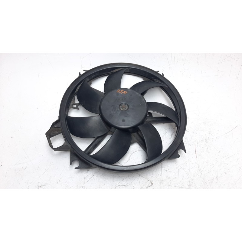 Recambio de electroventilador para renault megane iii berlina 5 p 1.5 dci diesel fap referencia OEM IAM 214810898R  