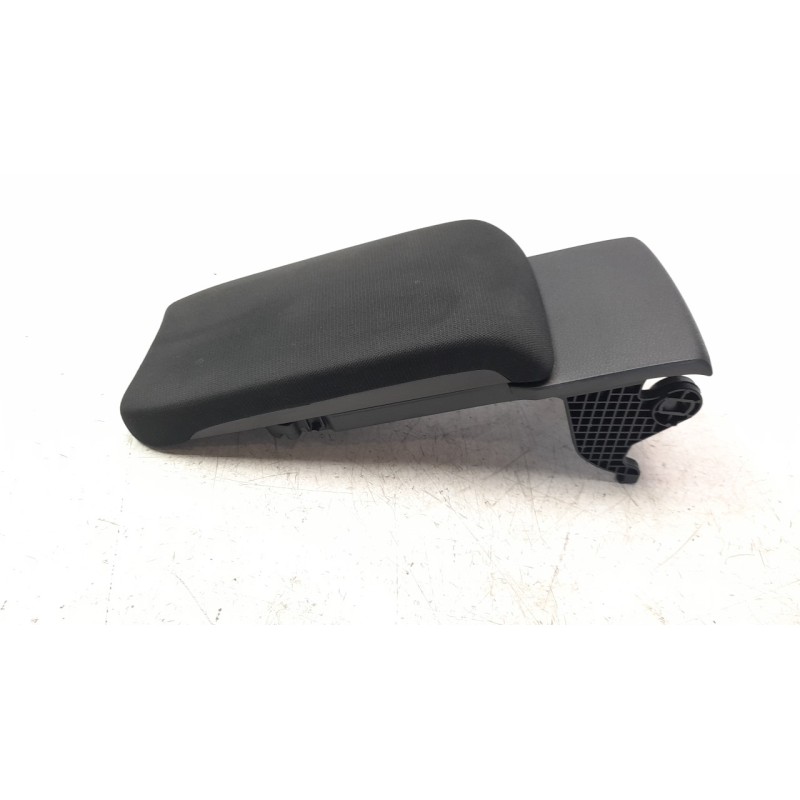Recambio de apoyabrazos central para honda civic lim.5 (fk) 1.5 vtec cat referencia OEM IAM GN36102030  