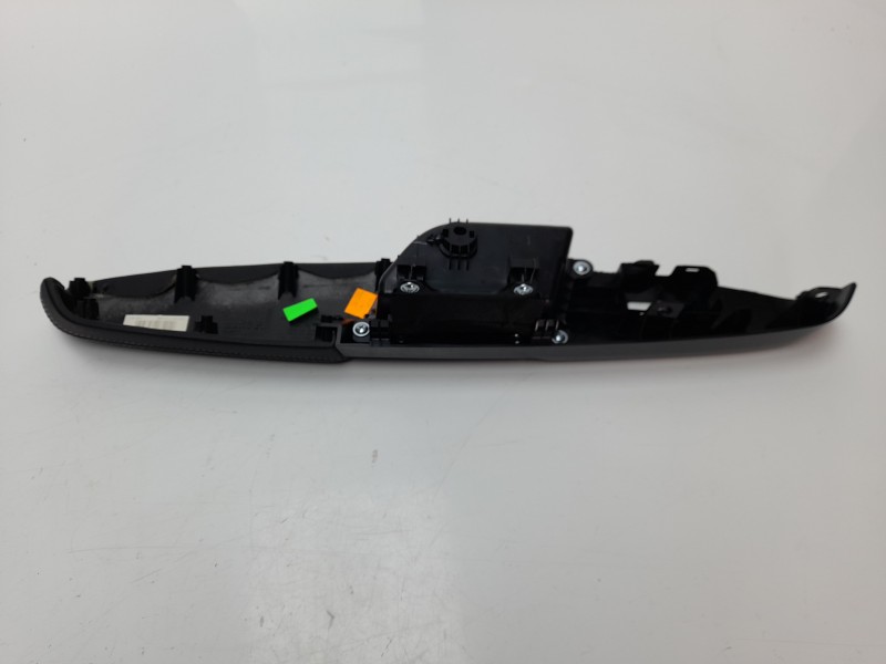 Recambio de maneta interior trasera derecha para kia sportage drive 2wd referencia OEM IAM 83720F1010 83720F1010 